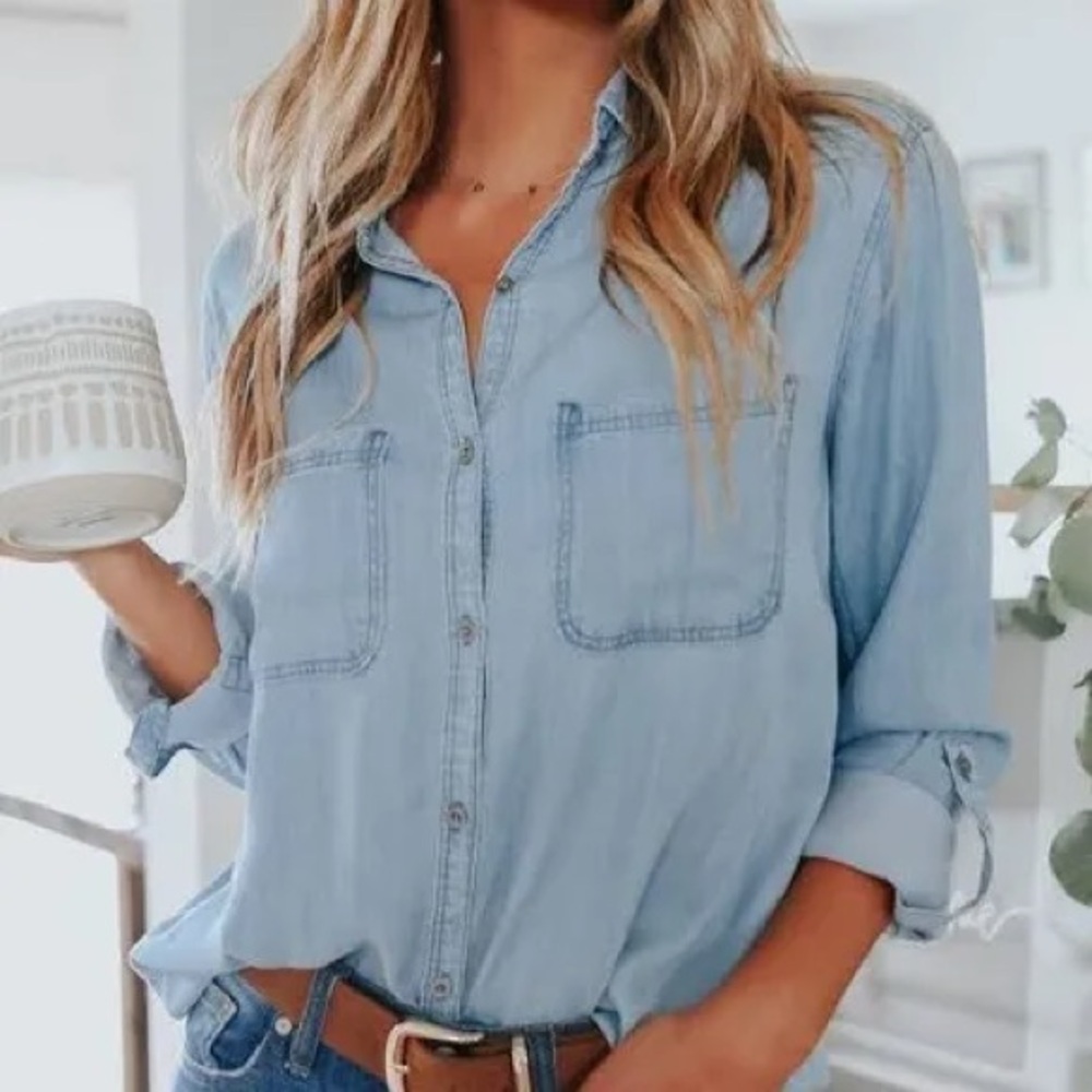 Cloth & Stone Chambray Button Down